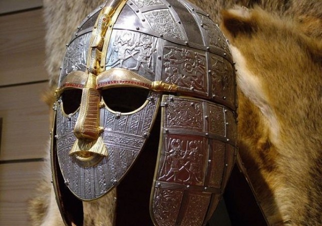 Wykopaliska w Sutton Hoo 