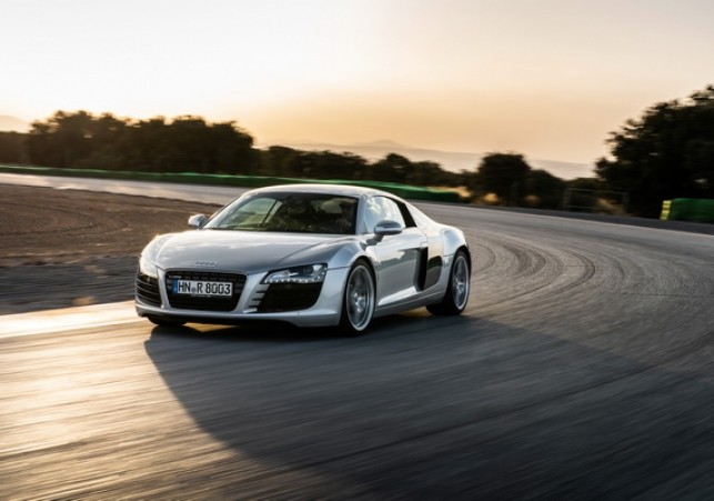 Audi R8 Coupé V10 GT RWD 
