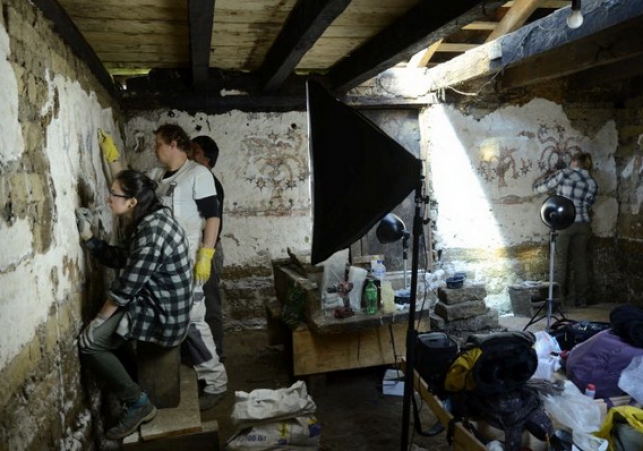 rekonstrukcja malowidel w gwatemali