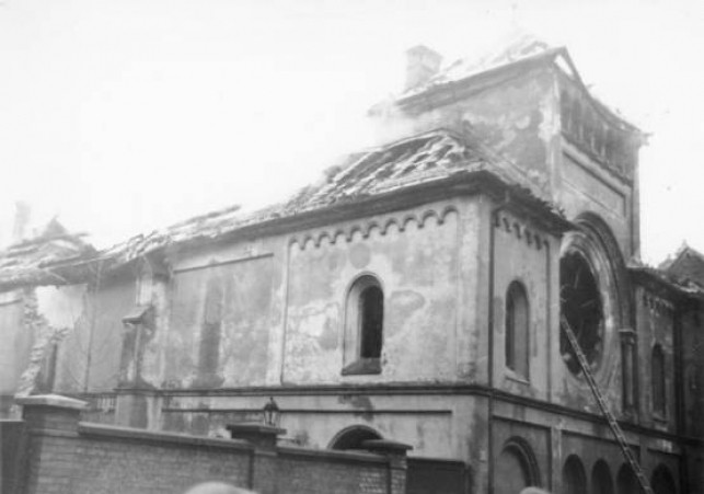 noc krysztalowa 