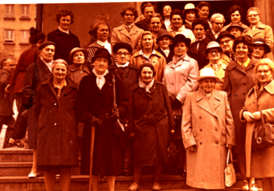 Czlonkinie Klubu Bylych Wiezniarek Obozu Koncentracyjnego Ravensbruck w Krakowie