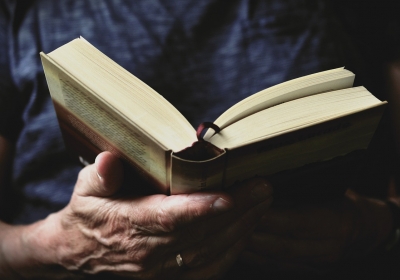 ksiazka tlumaczona ai